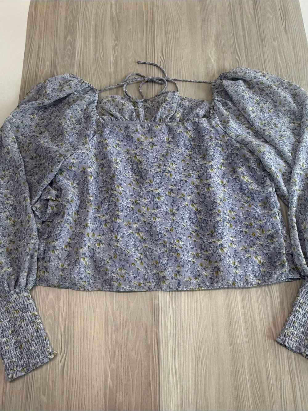 ASTR the Label Floral Smocked Ruffle Top Blue Lavender Puff Sleeve Square Neck M